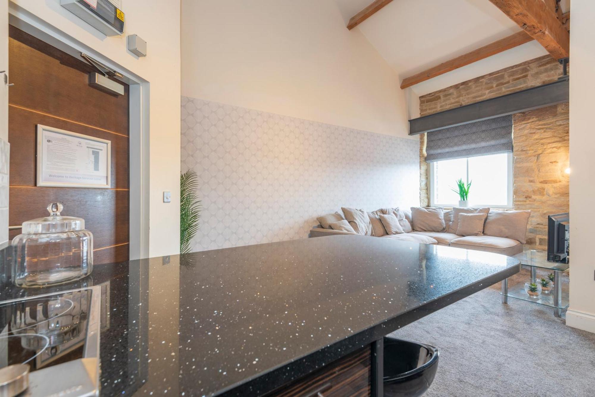 Heritage Serviced Suites - Serviced Apartments Хаддерсфилд Номер фото